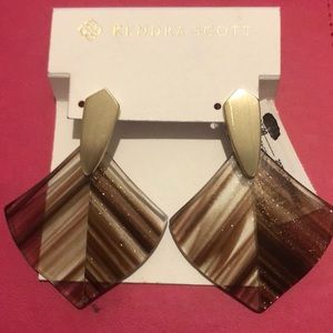 Kendra Scott Jewelry - Kendra Scott Astoria Drop Earrings NWT Kendra Scott Jewelry - Kendra Scott Astoria Drop Earrings NWT